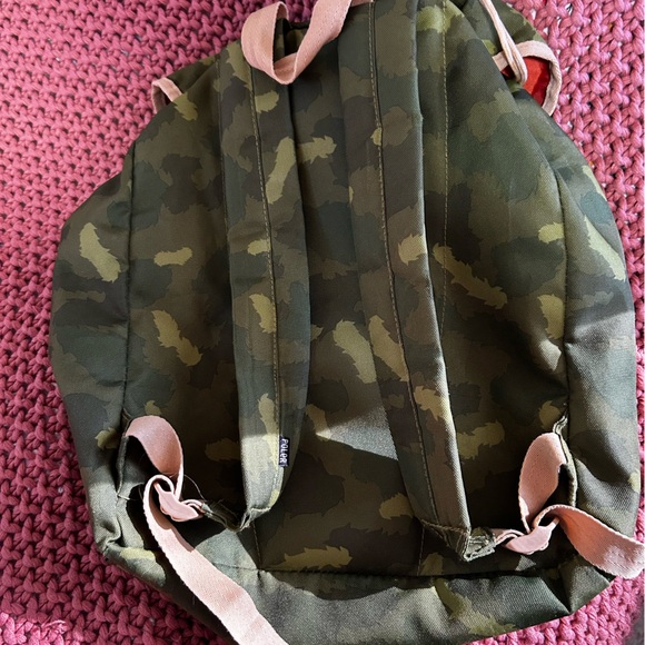 Poler camo rucksack - Picture 2 of 4